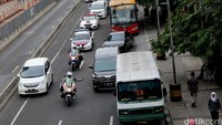 Kapolri Soroti Pengawalan saat Macet: Sirine Melengking Itu Mengganggu