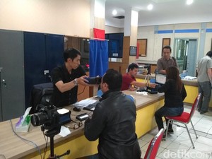 Kantor Kecamatan di Bandung Buka hingga Malam untuk Perekaman e-KTP