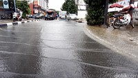 Banjir berangsur-angsur surut.