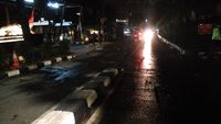 Banjir Di Jalan Kemang Raya Sudah Surut, Motor Bisa Melintas