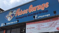 Bengkel Pebee Garage berlokasi dekat dengan sentra onderdil BSD dan dekat pula dengan Polsek Serpong.