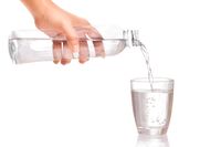 Air putih untuk cegah dehidrasi saat mudik.