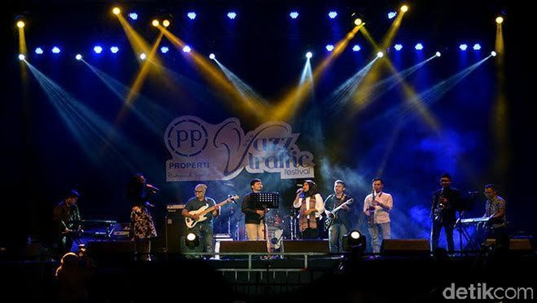 Ari Lasso Menjadi Gong Penutup Jazz Traffic Festival Ari Lasso Menjadi Gong Penutup Jazz Traffic Festival