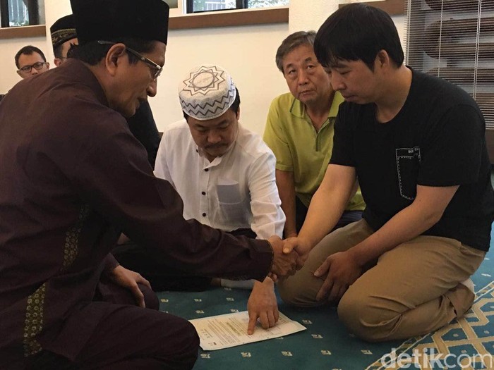 Di Busan Korsel, Imam Istiqlal Mengislamkan Warga Korsel