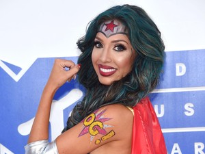 Ada Wonder Woman Hadir di Karpet Merah MTV VMA 2016