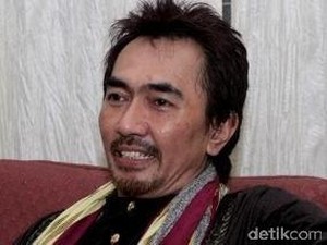 Selain Sabu, Polisi Sita 2 Senpi dan Ratusan Peluru di Rumah Gatot Brajamusti