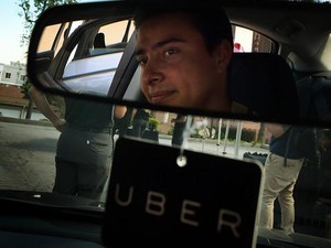 Driver Taksi Online Bukan Sopir Pribadi