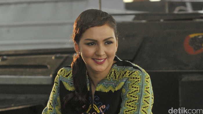 Donna Agnesia Donna Agnesia