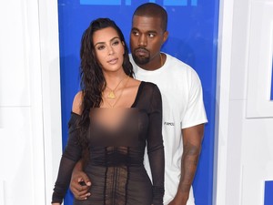 Kim Kardashian Tegaskan Keluarganya Bahagia Lewat Video Ini