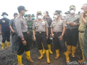 Kapolri: Tangkap dan Proses Pelaku Pembakar Lahan