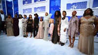 Selain itu Beyonce juga mengajak para wanita yang tampil di Lemonade dan ibu dari korban penembakan, yakni Trayvon Martin, Oscar Grant, Eric Garner, and Mike Brown. Larry Busacca/Getty Images/detikFoto.