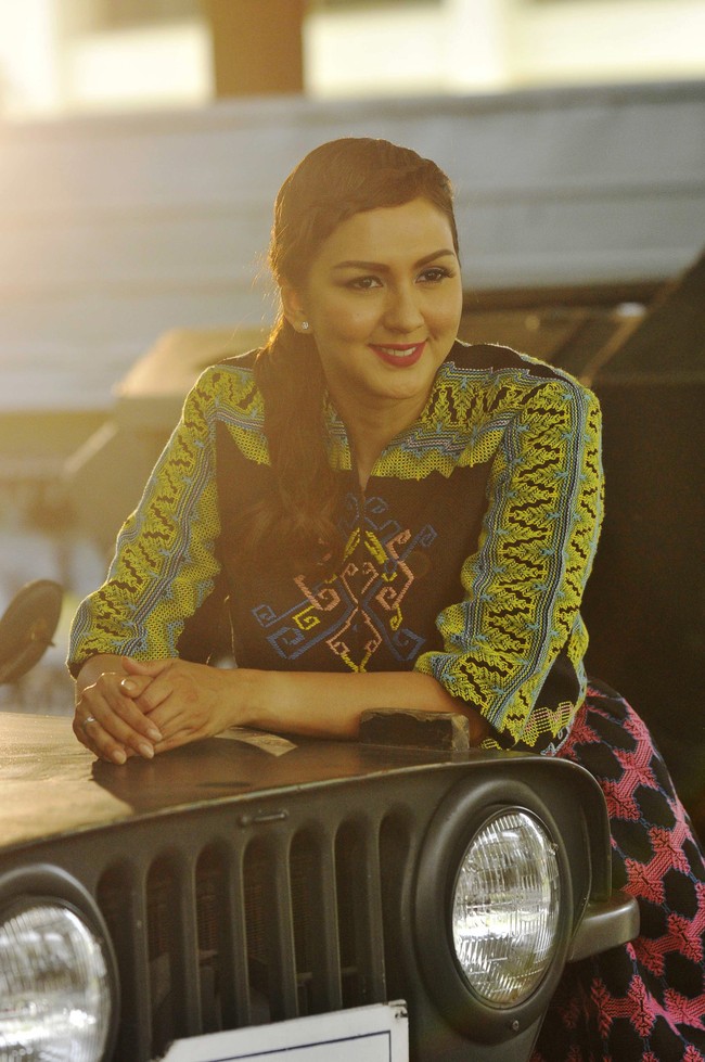 Donna Agnesia putus cinta dengan Okan Kornelius setelah pacaran selama empat tahun. Malah keduanya sempat merencanakan pernikahan. Tidak lama setelah putus, Donna pun dinikahi aktor Darius Sinathrya. Mereka kini telah dikaruniai tiga anak. Foto: Noel/detikHOT