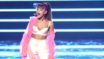 Duo Hot! Ariana Grande dan Nicki Minaj di MTV VMA 2016