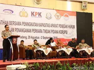 Polri Kerjasama dengan KPK Sikat Korupsi, Kapolri: Korupsi Berdampak Buruk!