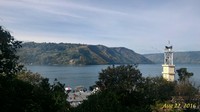 Rumah pengasingan ini berdiri di lahan seluas sekitar 2 hektar. Letaknya berada di ketinggian 906 mdpl dan tepat menghadap ke arah Danau Toba (Habib Rifai/detikTravel)