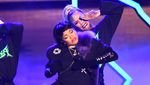 Rihanna Buka MTV VMA 2016 dengan Hits Medley