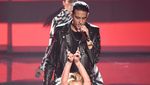 Britney Spears Panaskan Panggung MTV VMA 2016