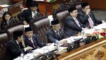 Pimpinan DPR Tumpengan