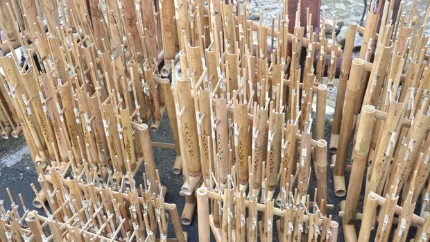 ilustrasi angklung