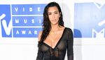 Parade Seleb Seksi di MTV Video Music Awards 2016