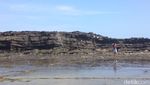 Fenomena Unik di Sawarna: Air Terjun Laut