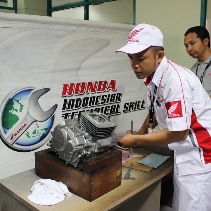 Maksimalkan Layanan Purna Jual, AHM Gelar Kompetisi Mekanik dan Service Advisor