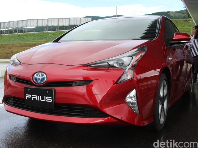 Melongok Pabrik Prius di Jepang Melongok Pabrik Prius di Jepang