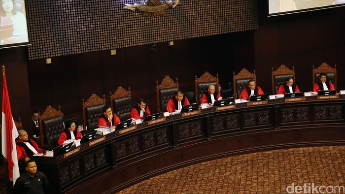 Sidang UU Pilkada, DPR: Ahok Harusnya Ajukan Jauh-jauh Hari