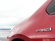 Mantap! Toyota Siapkan Mobil Hybrid Baru, Dijual Rp 300 Jutaan?