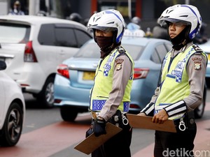 Total 348 Kendaraan Ditilang di Hari Pertama Pemberlakuan Ganjil-Genap