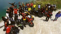 Keramahan rekan-rekan DDOCI, pengaturan kegiatan yang baik, rute perjalanan yang menarik, tempat menginap yang nyaman serta makanan khas daerah dan tentunya kegiatan akbar Sumatera Bike Week. Saya akan mengajak teman-teman Ducati Owners Club di Malaysia untuk mengikuti kegiatan komunitas motor seperti turing dan event bike week di Indonesia. Terima kasih banyak kepada DDOCI dan Ducati Indonesia yang telah mengatur dan membantu saya sehingga dapat mengikuti rangkaian kegiatan ini, lain waktu saya akan membawa anggota dari Malaysia lebih banyak, kata Kiki.