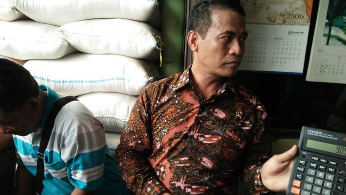 Ke Pasar Induk Cipinang, Amran Ditanya Pedagang Kapan RI Swasembada Beras
