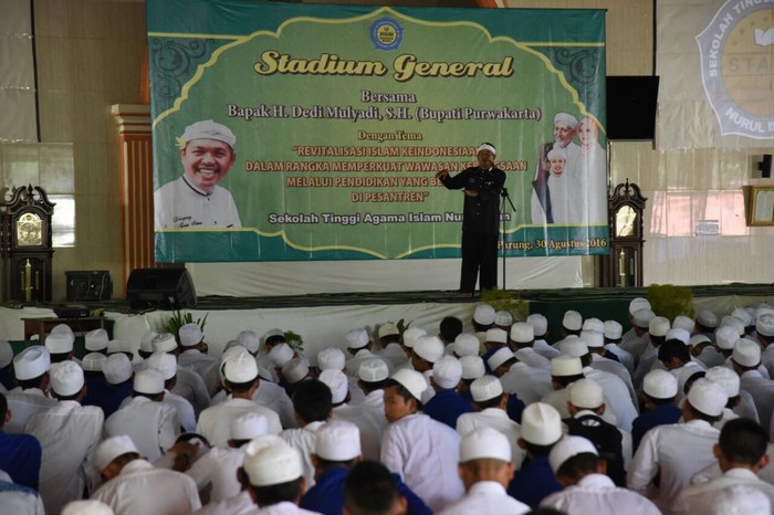 Bicara di Hadapan Santri, Bupati Dedi: Jangan-jangan Kita ini Orang Kafir