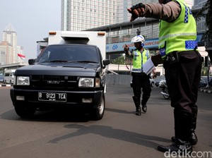 Hari Pertama Aturan Ganjil-Genap, 219 Pelanggar Ditilang