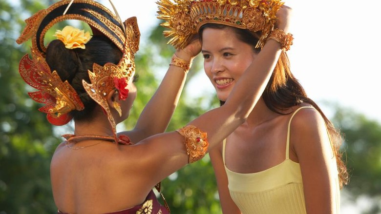 ilustrasi Turis di Bali Turis China yang datang ke Bali