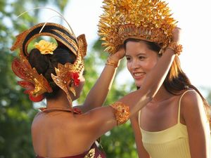 Menpar Jawab Isu Wisata Bali Dijual Murah ke Turis China