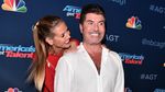 Aww, Heidi Klum Cium-cium Simon Cowell