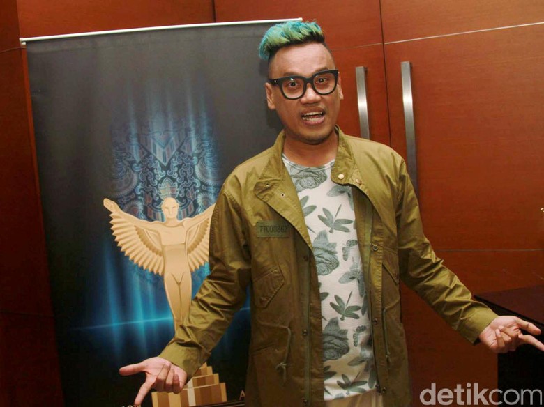 Netizen Ribut di Medsos Jelang Pilpres 2019, Uya Kuya: Kampungan! Netizen Ribut di Medsos Jelang Pilpres 2019, Uya Kuya: Kampungan!