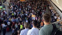 Peringkat ketiga bandara dengan konektivitas terbaik diraih oleh Bandara Frankfurt di Jerman. Total pointnya adalah 302 atau selisih 4 poin saja (REUTERS/Andy Buerger)