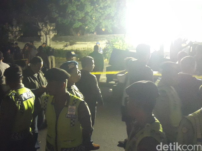 Rekonstruksi Kasus Bule Bunuh Polisi Digelar Dini Hari di Pantai Legian
