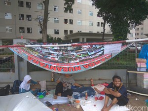 Warga Rawajati Bertahan Dirikan Tenda, Wali Kota Jaksel: Biarkan Saja Dulu