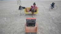 Sejumlah selebriti ternama seperti Paris Hilton hingga Kim Kardashian diketahui pernah menghadiri Festival Burning Man. Tidak hanya selebriti, nama besar di bidang teknologi seperi Mark Zuckerberg dan Elon Musk juga pernah hadir (Jim Urquhart/Reuters)