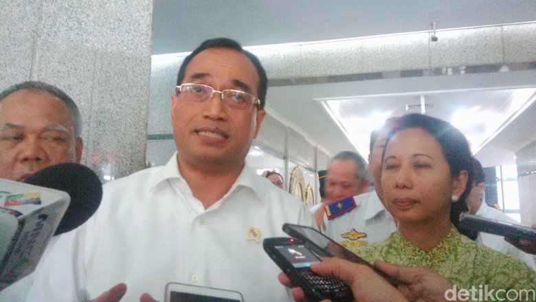 Cegah Macet Parah di Brexit, Menhub hingga Menteri BUMN Adakan Pertemuan Cegah Macet Parah di Brexit, Menhub hingga Menteri BUMN Adakan Pertemuan