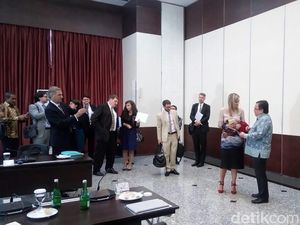 Bertemu Bambang, Ratu Belanda Bicara e-KTP Hingga Tabungan Pos