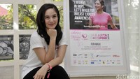 Ia juga akan mengikuti kegiatan Jakarta Goes Pink - Fun Walk and Charity Run bersama warrior dan survivor cancer, 9 Oktober 2016 mendatang. Pool/Noel/detikFoto.