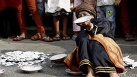 Kini tari piring digelar saat upacara adat, acara pernikahan dan sebagainya. (Dikhy Sasra/detikcom)