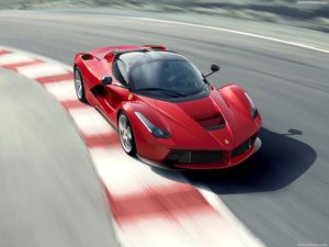 Ferrari Pastikan Model Hybrid Terbaru Hadir di 2019