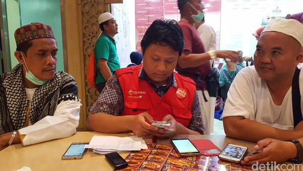 Pilihan Paket Roaming Haji, Enaknya Pakai Operator Apa?