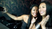 Nama Anggun C Sasmi memang sudah dikenal oleh dunia, terbukti Madame Tussauds di Bangkok, Thailand, membuatkan patung lilin dirinya.