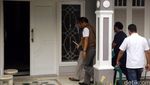 Gatot Brajamusti Dihadirkan Saat Penggeledahan Rumah